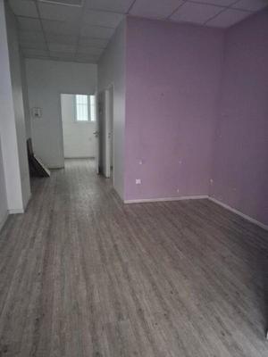 Local commercial - 56 m² - 3 pièces