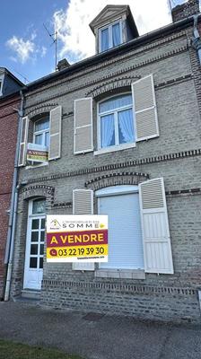 Maison traditionnelle - 85 m² - 3 pièces