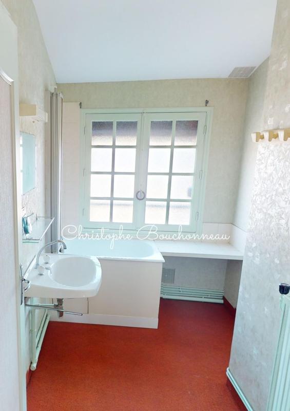 Maison - 296 m² - 17 pièces