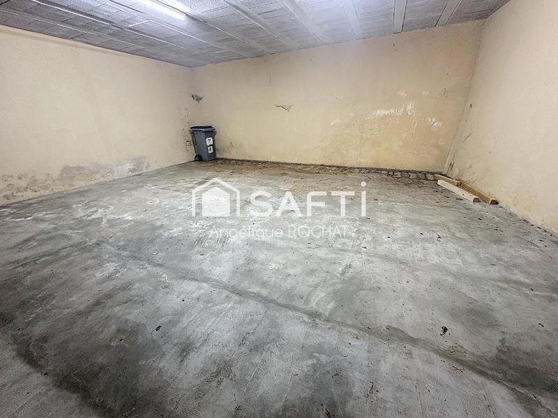 Maison - 370 m² - 12 pièces