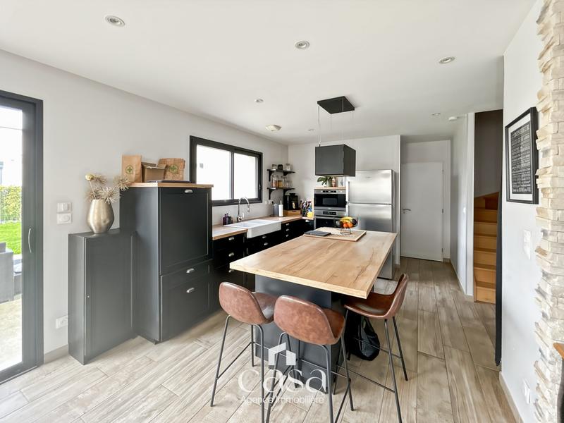 Maison contemporaine - 143 m² - 7 pièces