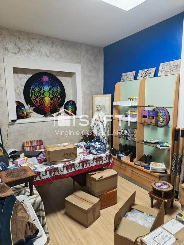 Local commercial - 215 m² - 5 pièces