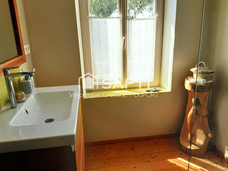 Maison de maîtres - 210 m² - 9 pièces