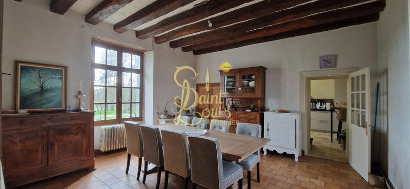 Maison - 207 m² - 8 pièces