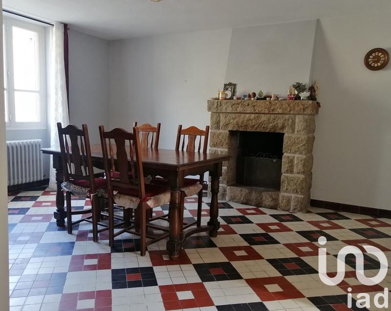 Maison - 98 m² - 5 pièces