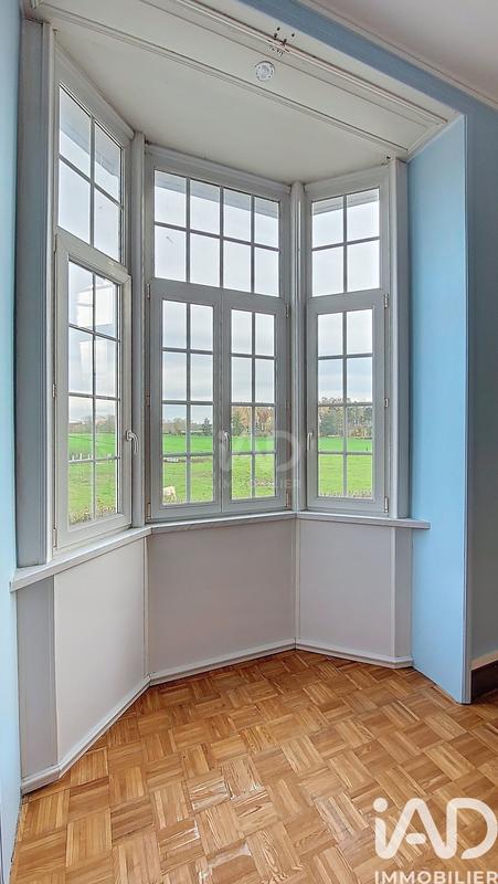 Maison - 232 m² - 7 pièces