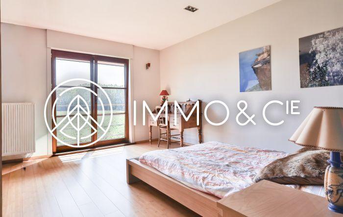 Maison - 222 m² - 6 pièces