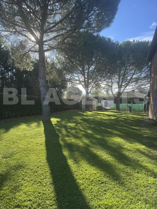 Propriété - 137 m² - 5 pièces