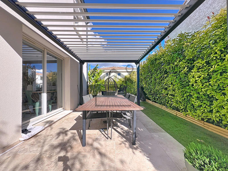 Maison - 93 m² - 5 pièces