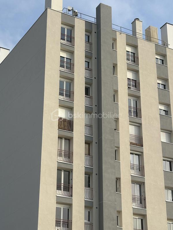 Appartement - 97 m² - 5 pièces