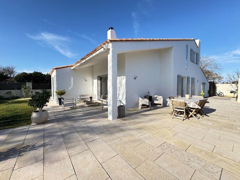 Villa - 167 m² - 6 pièces