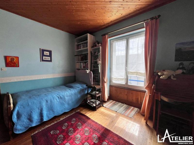 Maison - 167 m² - 7 pièces