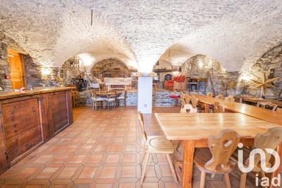 Appartement - 85 m² - 2 pièces