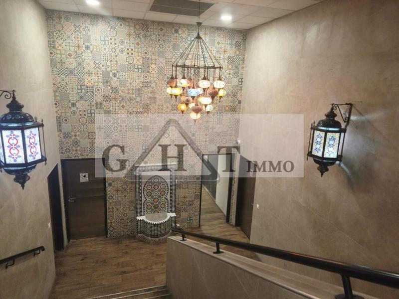 Entrepôt - 2 850 m²