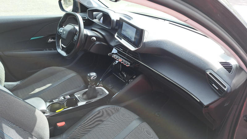 Peugeot 208 bluehdi 100 ss bvm6 allure business