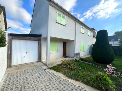 Maison - 140 m² - 7 pièces