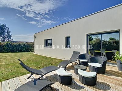 Maison - 192 m² - 10 pièces