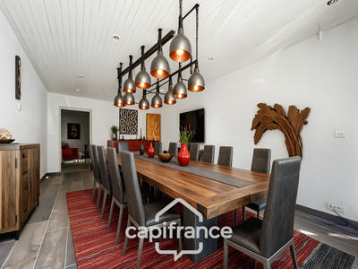 Maison - 170 m² - 7 pièces