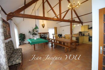 Maison traditionnelle - 310 m² - 13 pièces