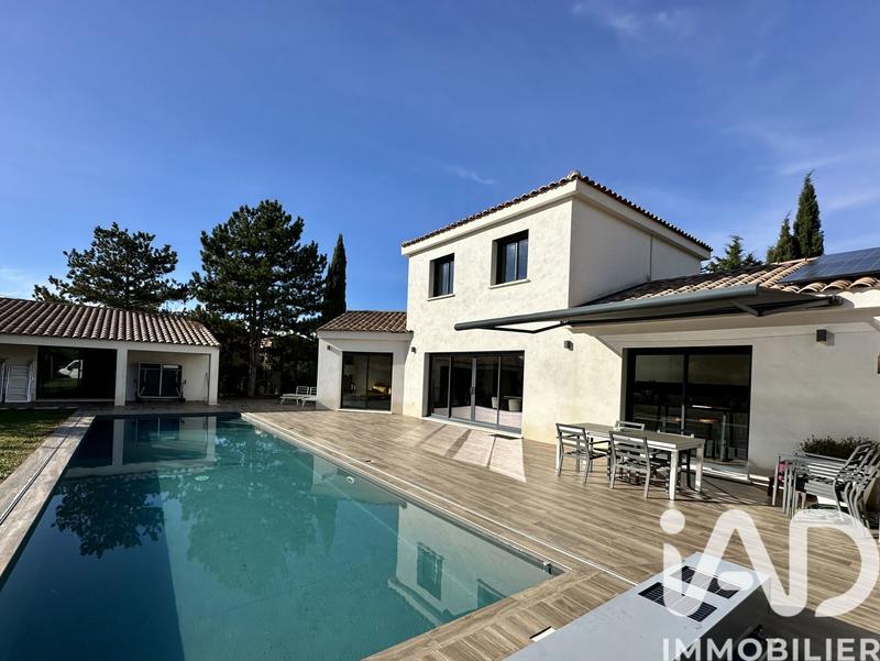 Maison de maîtres - 188 m² - 8 pièces