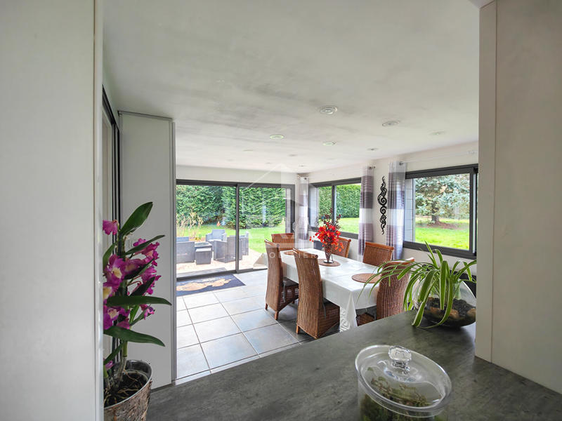 Maison - 161 m² - 8 pièces