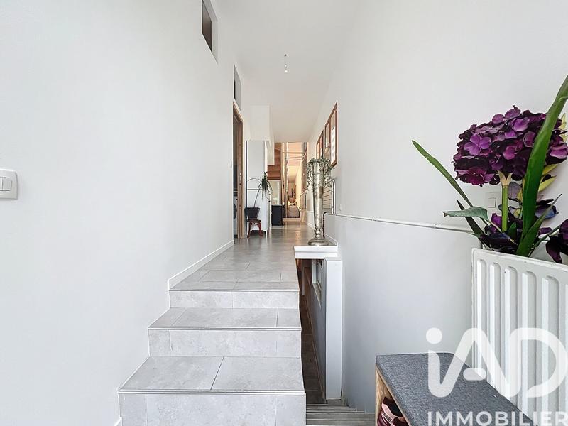 Maison - 96 m² - 5 pièces