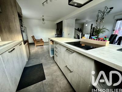 Maison - 88 m² - 4 pièces