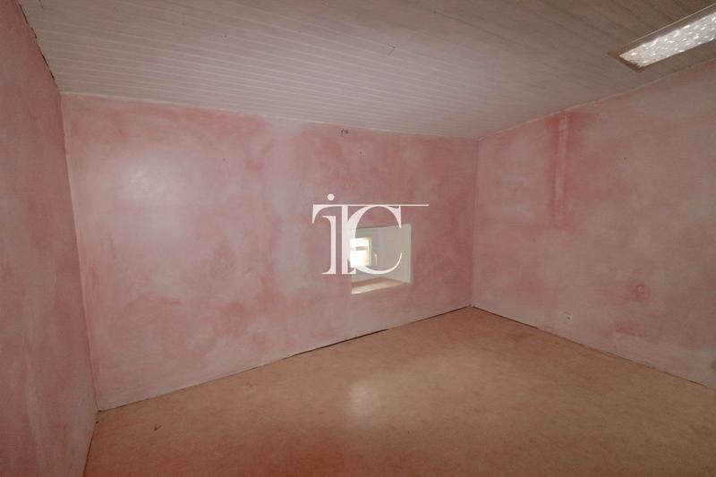 Maison - 180 m² - 7 pièces