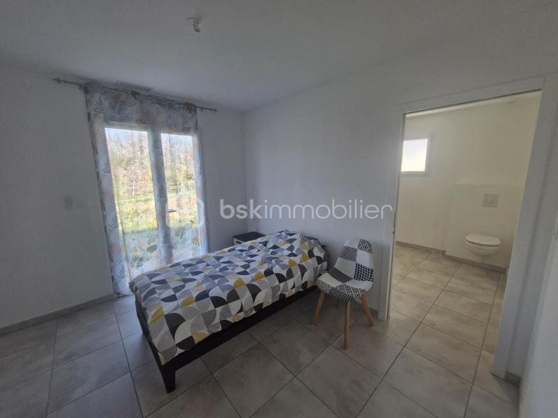 Maison traditionnelle - 325 m² - 7 pièces