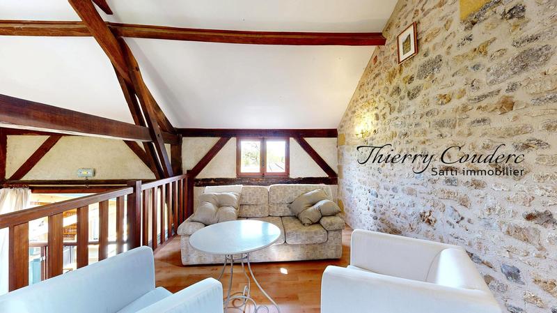 Maison - 319 m² - 12 pièces