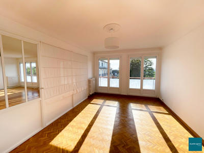 Appartement - 127 m² - 6 pièces