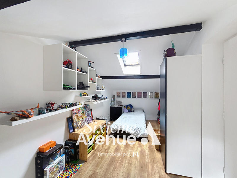 Maison - 101 m² - 5 pièces