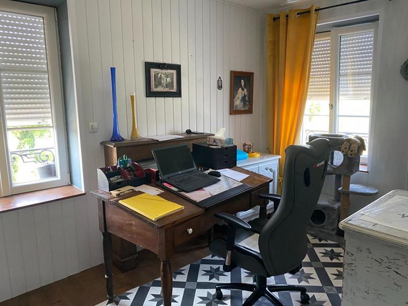 Propriété - 180 m² - 6 pièces