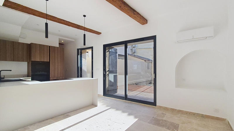 Maison de village - 80 m² - 4 pièces