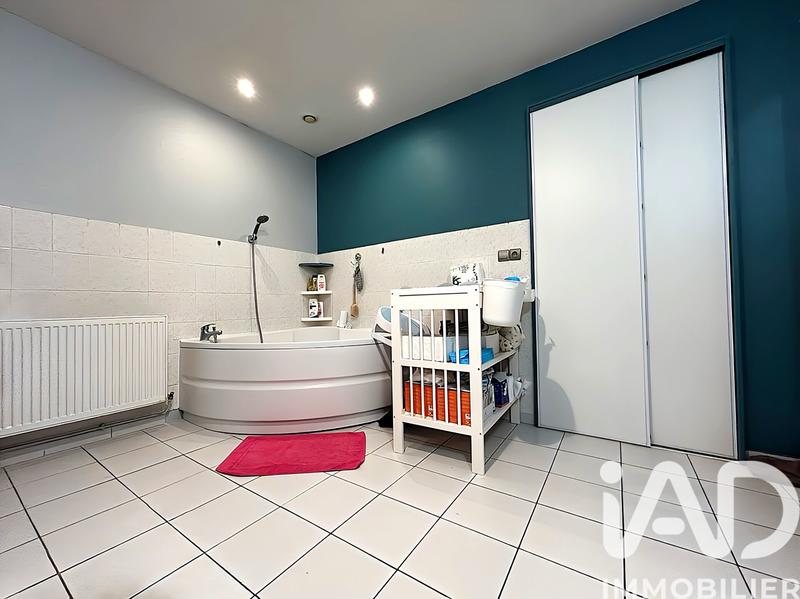 Maison - 298 m² - 8 pièces