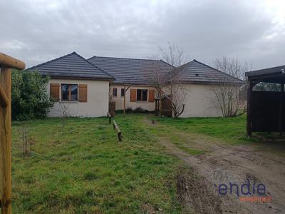 Maison - 172 m² - 8 pièces