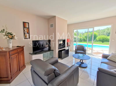 Maison - 152 m² - 6 pièces