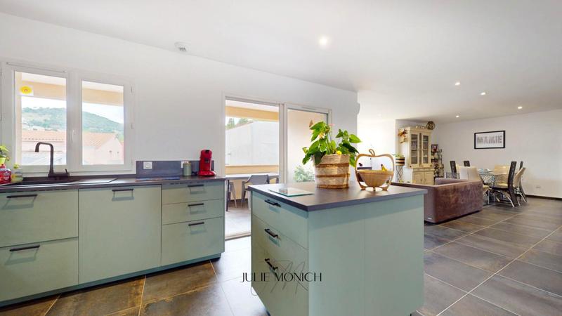 Maison - 118 m² - 6 pièces