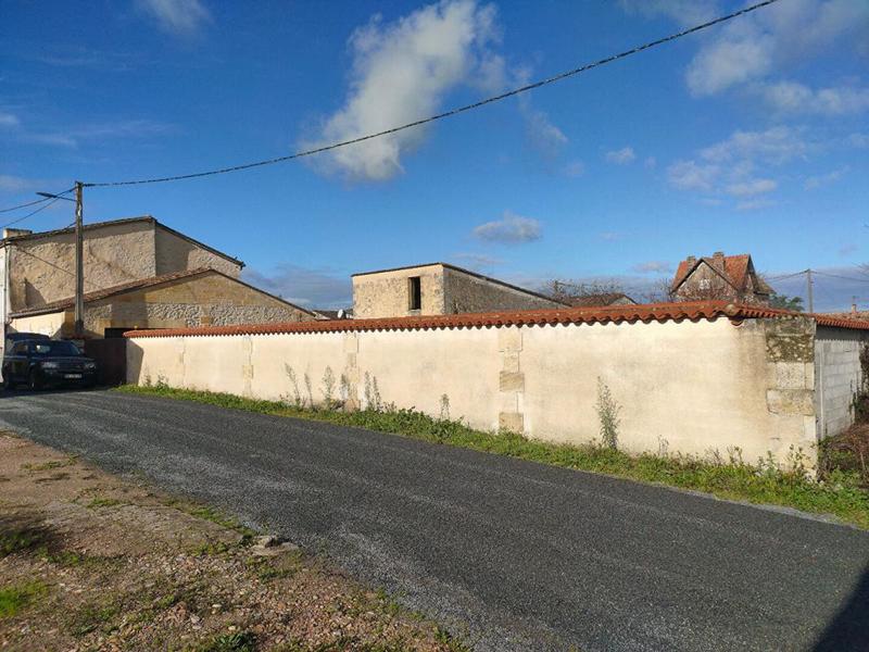 Maison - 600 m² - 16 pièces