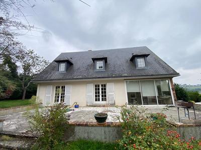 Maison - 291 m² - 9 pièces