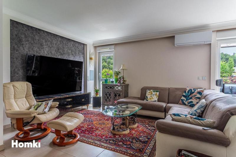 Appartement - 79 m² - 3 pièces