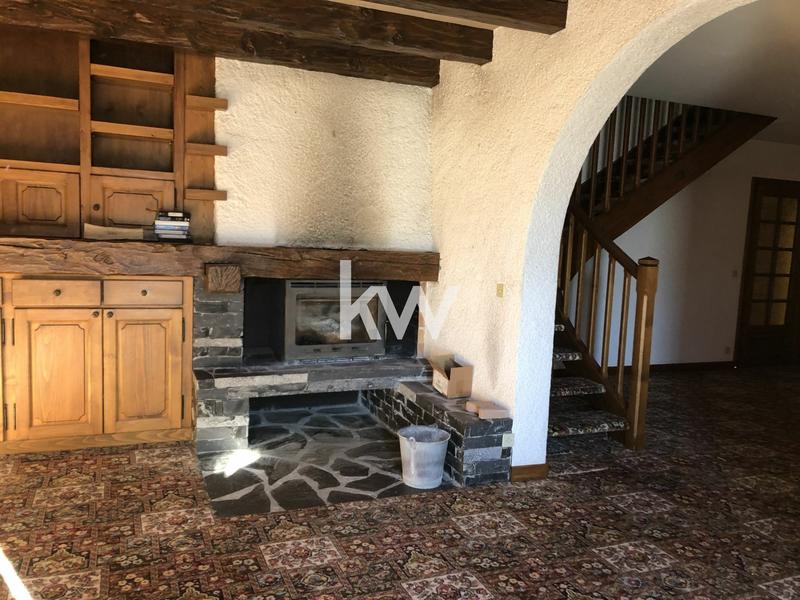 Maison - 365 m² - 17 pièces