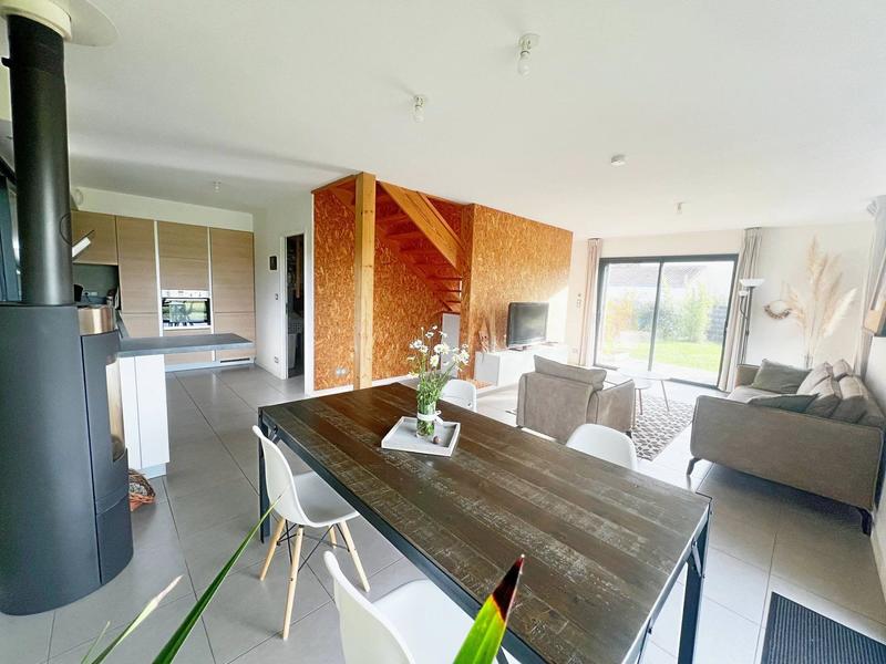 Maison - 105 m² - 5 pièces