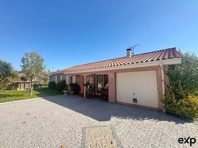 Villa - 100 m² - 6 pièces