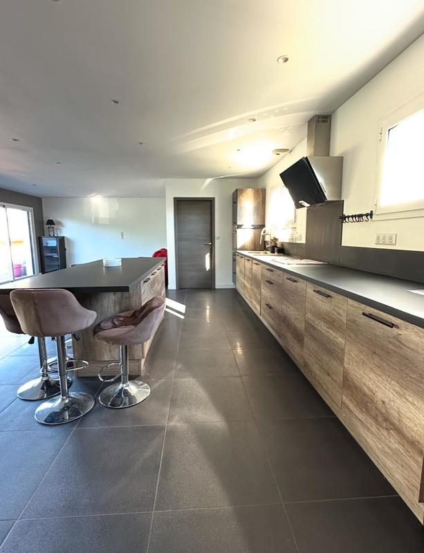 Maison - 122 m² - 5 pièces