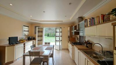 Maison - 194 m² - 7 pièces