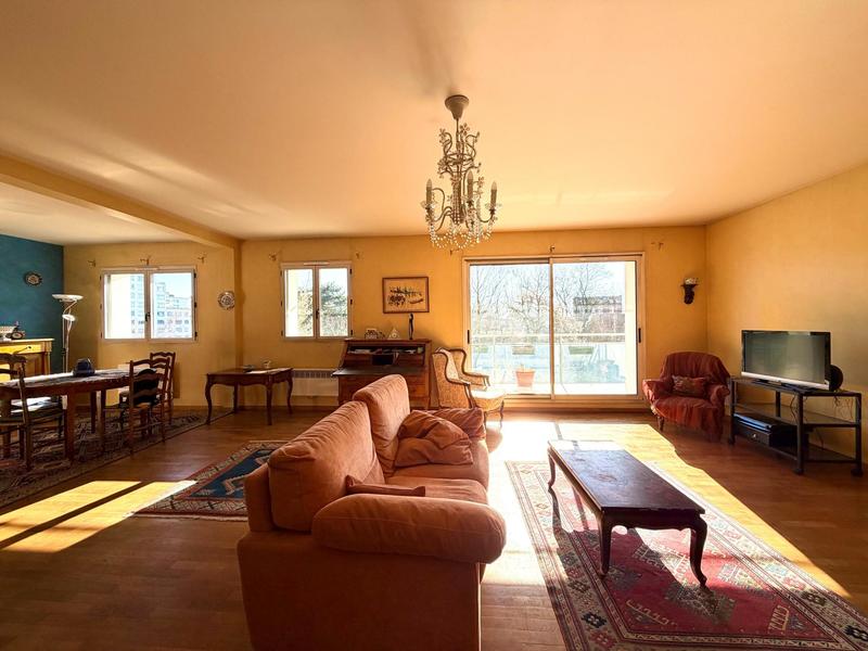 Appartement - 135 m² - 4 pièces