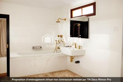 Maison - 310 m² - 15 pièces