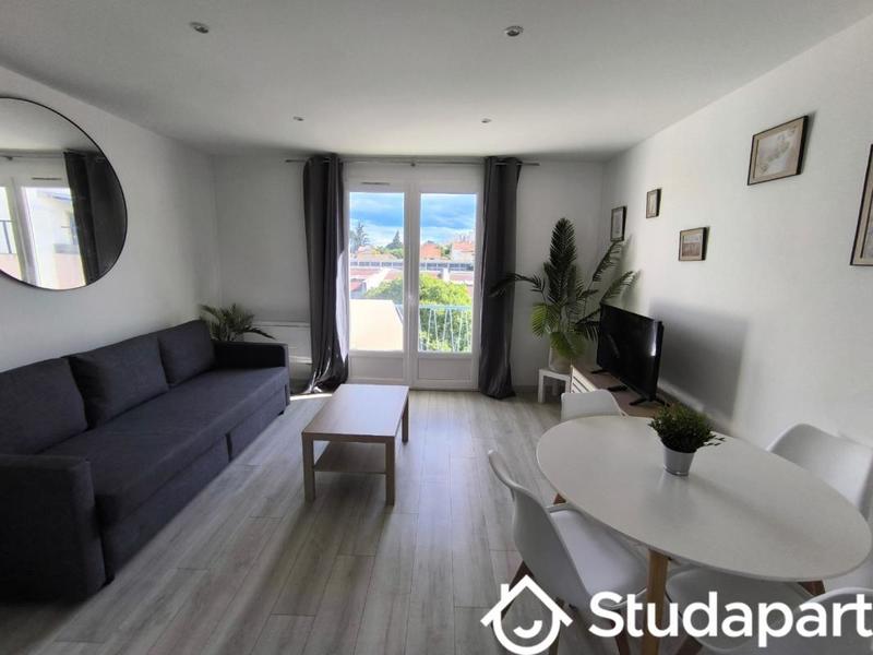 Chambre - 12 m² - 1 pièce