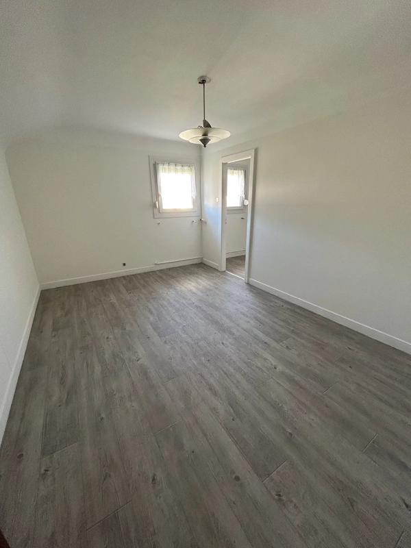 Maison - 131 m² - 8 pièces